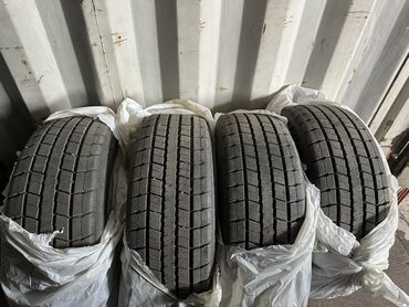 колесо на мини трактор: Шины 215 / 55 / R 17, Зима, Комплект, Легковые