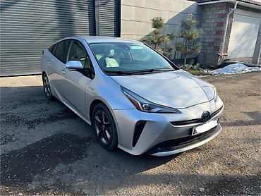 Toyota: Toyota Prius: 2019 г., 1.8 л, Вариатор, Гибрид, Хэтчбэк — 2