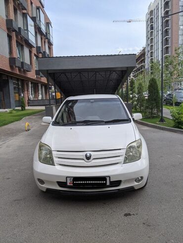 матис 1: Toyota ist: 2003 г., 1.5 л, Автомат, Бензин, Хэтчбэк