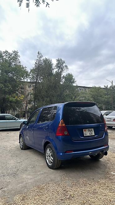 дайхацу юрв: Daihatsu YRV: 2000 г., Хэтчбэк — 4