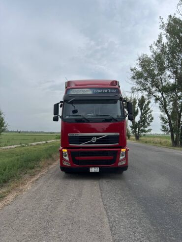 Volvo: Volvo год 2012 460 механика 128куб машина идеального состояние рейске