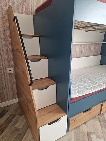 oyun manitoru: Oğlan və qız üçün, İşlənmiş, Çarpayı, Matras ilə, Siyirməli, Taxta — 3