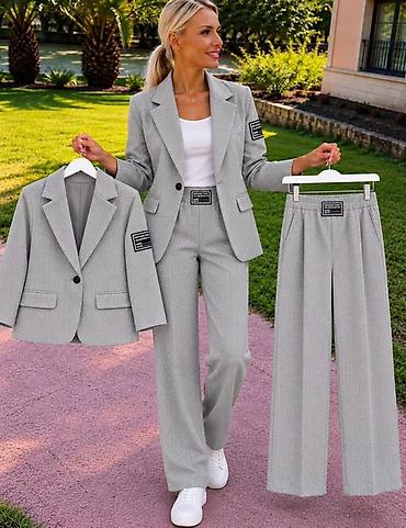 muski sako i pantalone: Ženski komplet sako + pantalone
3900din
S M L Xl — 3