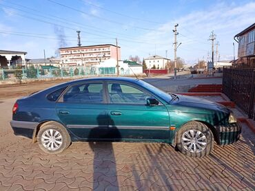 акура 2015 года: Toyota Avensis: 2001 г., 1.8 л, Механика, Бензин, Хэтчбэк