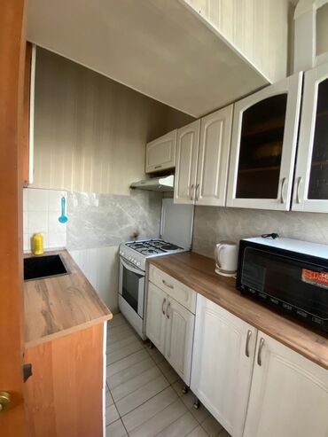 снять квартиру бишкек на долгий срок: 3 бөлмө, Менчик ээси, Чогуу жашоо менен, Толугу менен эмереги бар