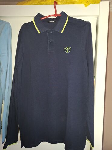 Duksevi: Prodaja markiranih dukseva neki novi neki samo dobijeni i stoje posto — 2