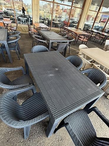 Bağ, çöl mebeli: Plastik rattan şəkilli masa‑stul dəsti - Tərkibi: 1 ədəd düzbucaqlı — 3