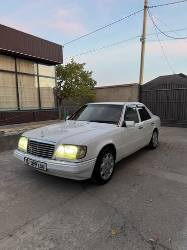 жүк ташуучу унаа: Mercedes-Benz W124: 1993 г., 2.2 л, Механика, Бензин, Седан