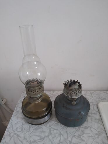 himalay duzu lampası: Керосиновая лампа.На фото две штуки.Обе исправные. Без стекла - 20