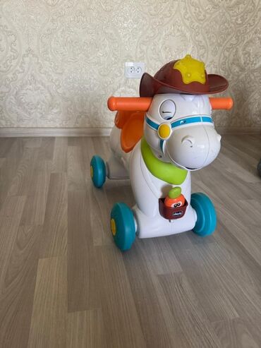 развивающие игрушки 2 3 года: Детская каталка-качалка Chicco “Лошадка-ковбой” - Трансформер 2-в-1