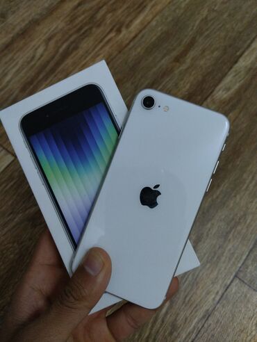 Apple iPhone: IPhone SE 2022, Б/у, 128 ГБ, Белый, Коробка, 90 %