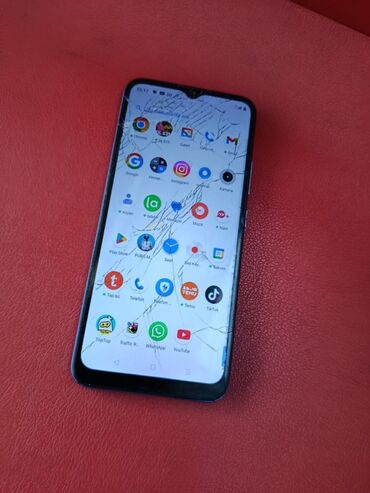 Realme C20, 64 GB, rəng - Göy, Qırıq
