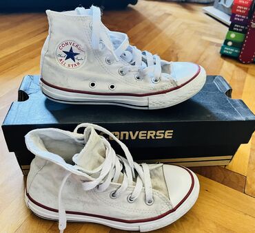 patika jordan: Converse, Size - 31