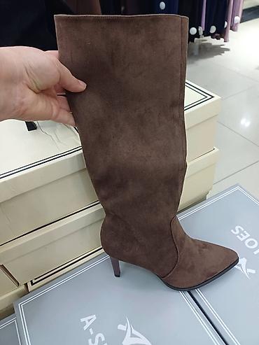 Čizme: Nove jako lepi modeli od 36 do 41. 6500 dinara — 3