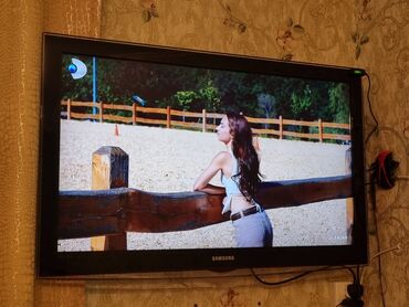 samsung smart tv: İşlənmiş Televizor Samsung LCD 43" HD (1366x768)