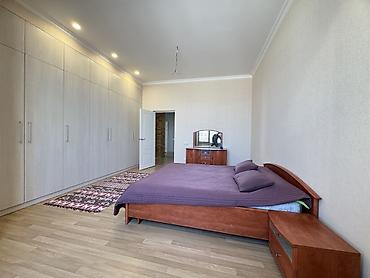 Долгосрочная аренда квартир: 3 комнаты, Агентство недвижимости, Без подселения, С мебелью полностью — 25