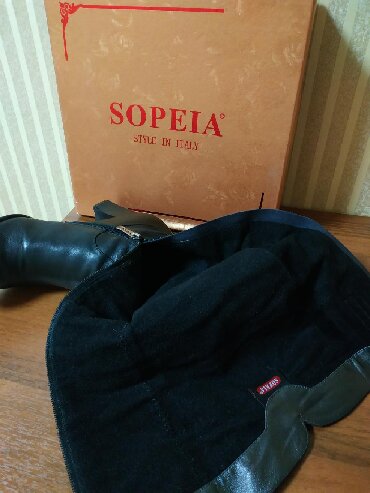 Продаю сапоги фирмы sopeia из натуральной кожи деми 39-40 р-ра в