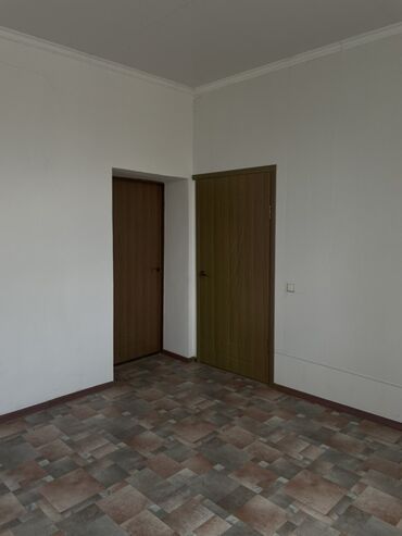 продаю частный дом в бишкеке: Ижарага берем Офистик, 50 кв. м, Административдик имаратта, 1-катар