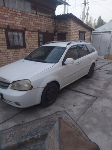 Chevrolet: Chevrolet Lacetti: 2012 г., 1.6 л, Механика, Бензин, Универсал