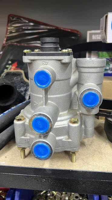 Другие автозапчасти: Грузовой авто запчасти и аксессуары есть доставка по городу 24/7 хово — 7