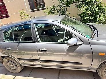 Продажа авто: Nissan Almera Tino: 2003 г., 1.5 л, Механика, Бензин, Хэтчбэк — 3