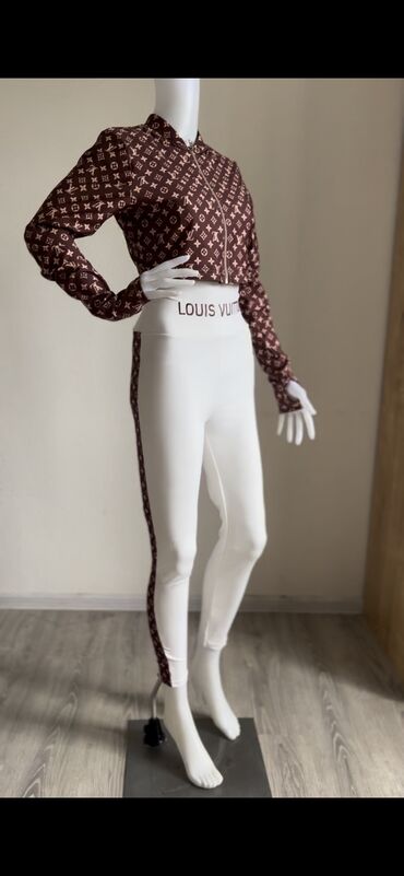 İdman geyimləri: Elaqe ucun wp — 7