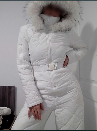 Ski jakne: Ženski zimski skijaški kombinezon(skafander) – beli, prošiven — 15