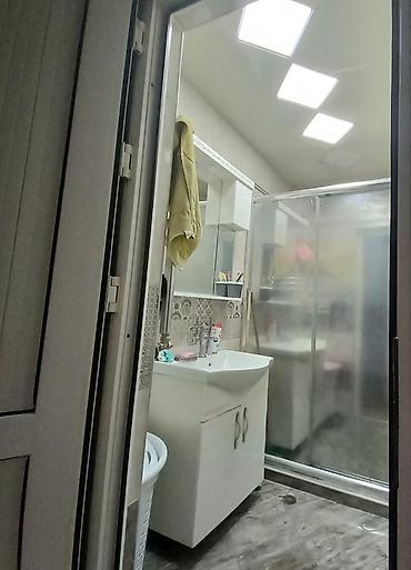 Mənzillər: Bakı, 8-ci mikrorayon, 3 otaqlı, Köhnə tikili, m. Azadlıq Prospekti, 76 kv. m — 7