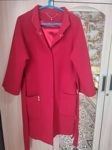 пальто красное: Пальто, Осень-весна, По колено, L (EU 40)