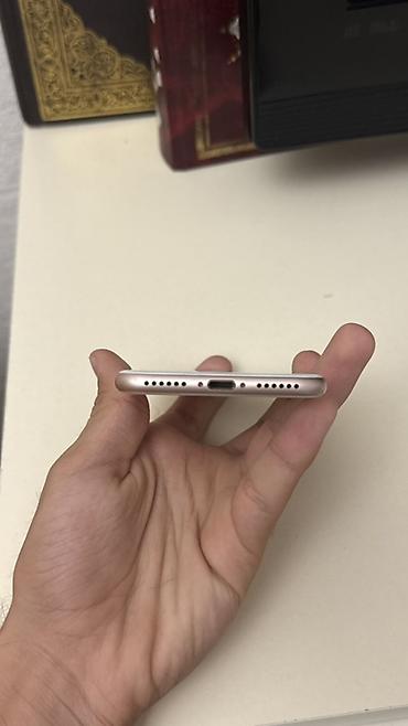 iphone 8 64: IPhone 8, Qızılı, Barmaq izi — 7