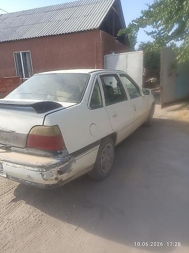 exceed vx: Daewoo Nexia: 1998 г., 1.5 л, Механика, Бензин, Седан — 3