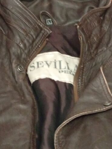 Куртки: (Мужские верхние вещи, разные модели и размеры: 500с за штуку бу есть — 6