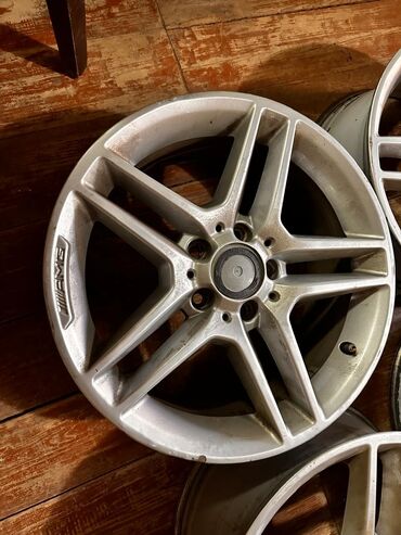 Диски: Литые Диски R 17 AMG, Комплект, отверстий - 5, Б/у