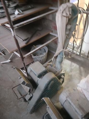 parket satilir: Işlək vəziyətdədir mayasından ucuz satılır makler deyləm özümündü — 3