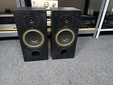 Zvučnici i stereo sistemi: Quadral SX 1206 dvosistemci bas refleksi mrezice pozlaceni — 2