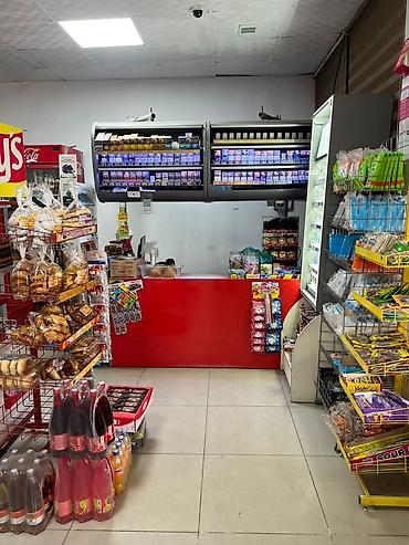бутики сдаю: Магазин, Отдельностоящий магазин, 130 м² Действующий, С оборудованием, С ремонтом, Water сommunications, Electricity сommunications, Отдельный вход, 1 линия, Комната для персонала — 4