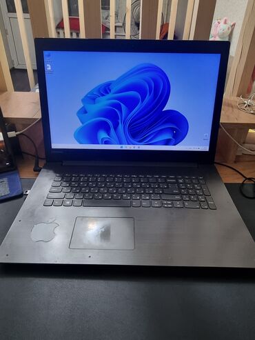 Ноутбуки: Ноутбук, Lenovo, 4 ГБ ОЗУ, Intel Core i5, 17.3 ", Б/у, Для несложных задач, память SSD