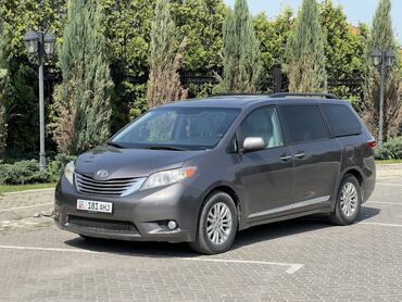 мерседес бенс минивен: Toyota Sienna: 2016 г., 3.5 л, Автомат, Бензин, Минивэн