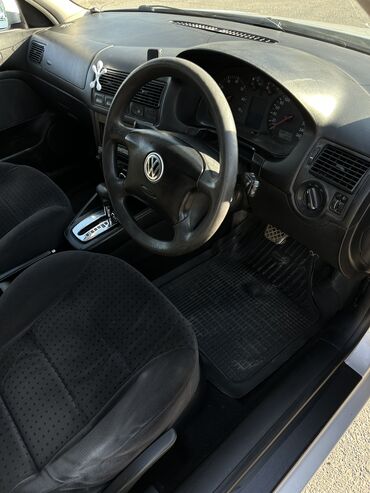 Volkswagen: Volkswagen Golf: 2000 г., 2 л, Автомат, Бензин — 12