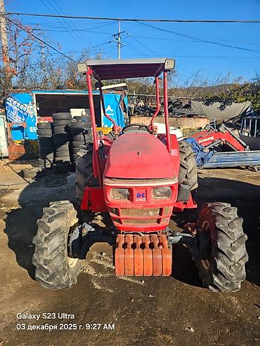 Другие мини-тракторы: Компактные колёсные тракторы с навесным оборудованием Описание: - — 15