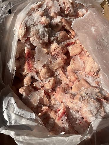 для курицы: Плечевая часть крыла цыплят-бройлеров, замороженная (для промышленной — 1
