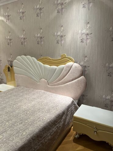 Yataq otağı dəstləri: İkinəfərlik çarpayı, 2 tumba, Dolab, Komod — 5