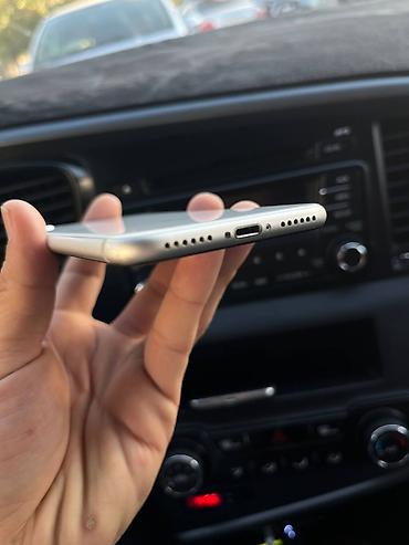 iphone s5: IPhone 8, Б/у, 64 ГБ, Белый, 100 % — 3