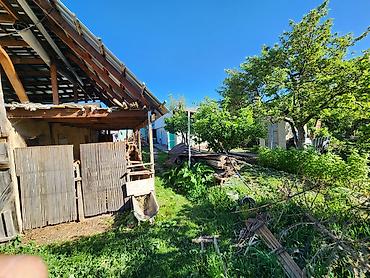 Продажа коттеджей и домов: Продаётся дом г Каракол ул.Ахунбаева 3х комнатная 6соток — 10