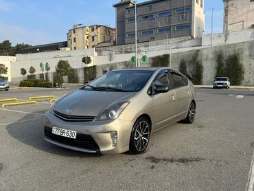 Toyota: Toyota Prius: 1.5 l | 2009 il