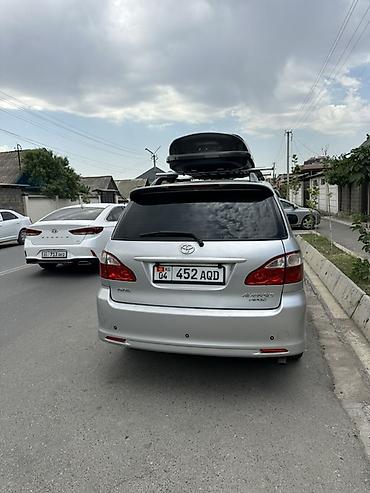 камри 44: Toyota Avensis Verso: 2004 г., Механика, Бензин, Универсал — 6