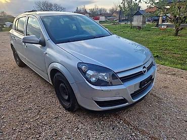 alati nis: OPEL ASTRA H 1.6 - KOMPLETAN AUTO U DELOVIMA | Svi delovi za Opel — 3