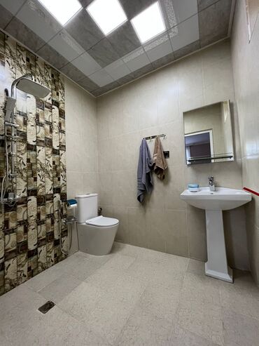 Günlük kirayə evlər: 140 kv. m, 5 otaqlı, İşıq, Su, Kanalizasiya -da lalafo.az — 7 Günlük kirayə evlər: 140 kv. m, 5 otaqlı, İşıq, Su, Kanalizasiya — 7