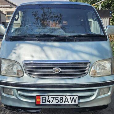 качество отличное: Toyota Hiace: 2004 г., 3 л, Автоматические, Дизель, Минивэн