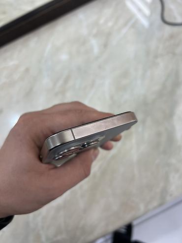 mack book 2012: IPhone 15 Pro, 128 GB, Natural Titanium, Simsiz şarj, Face ID — 5